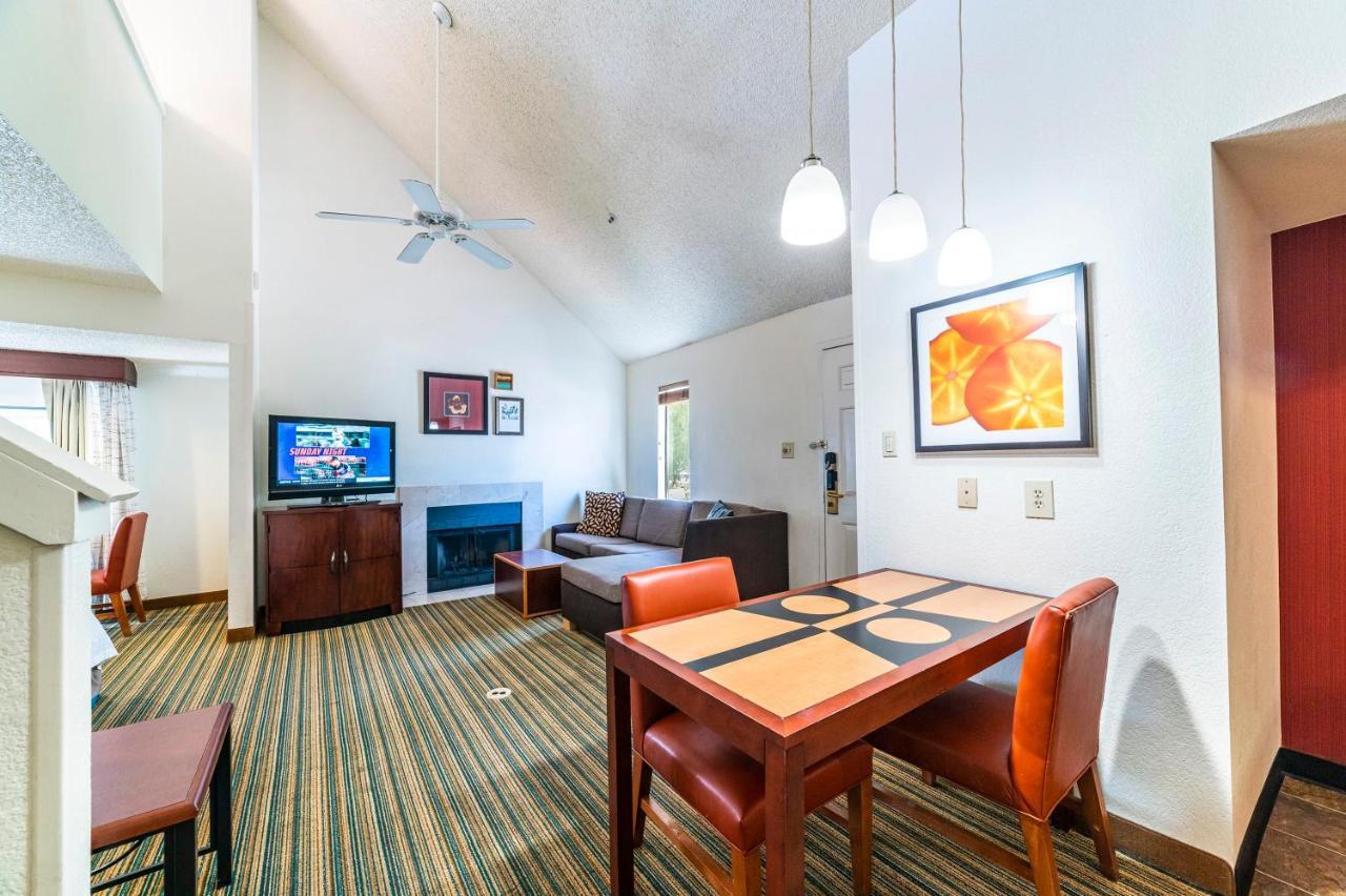 Metro Phoenix Loft Sleeps 6 Bagian luar foto