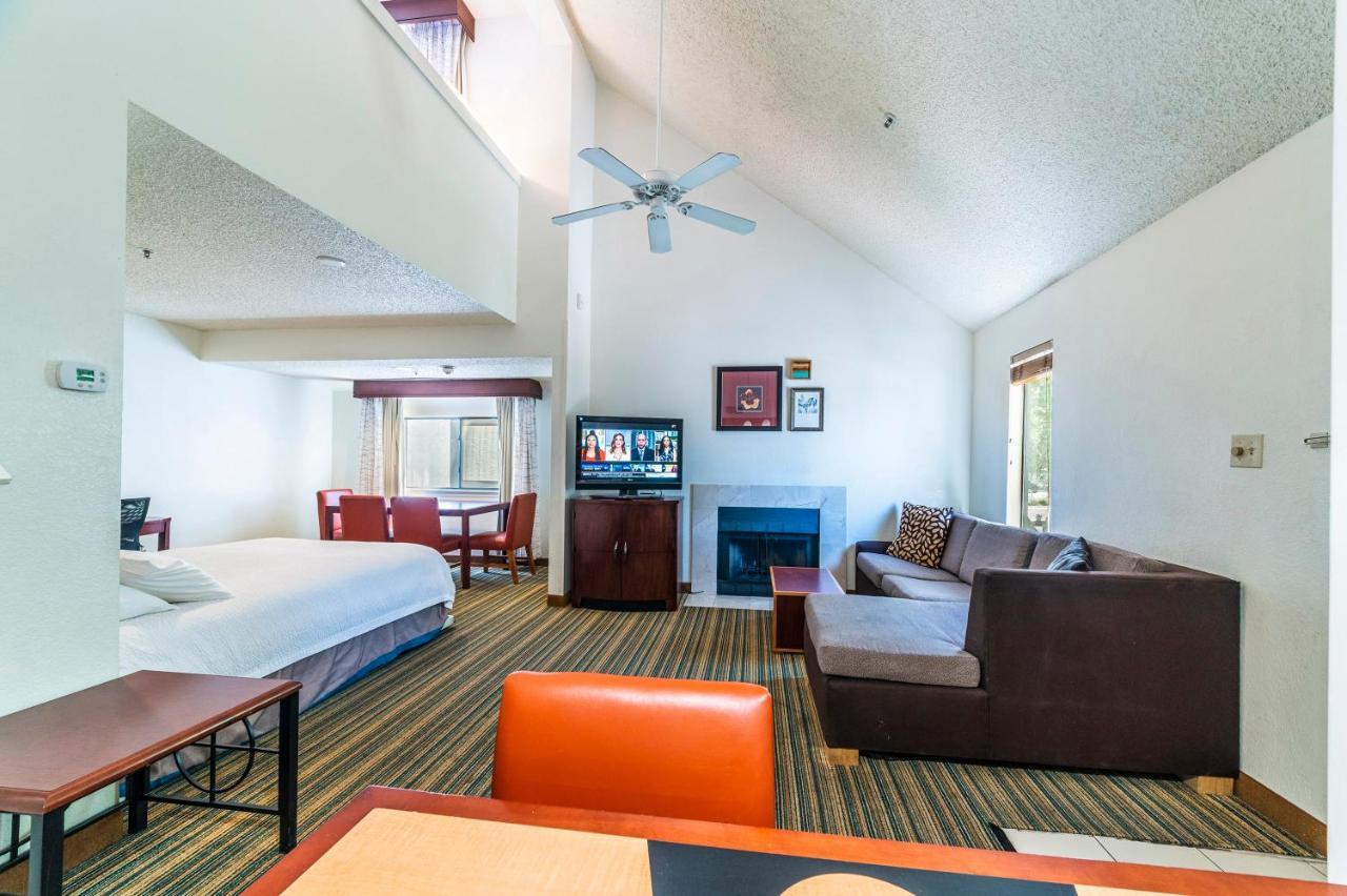 Metro Phoenix Loft Sleeps 6 Bagian luar foto